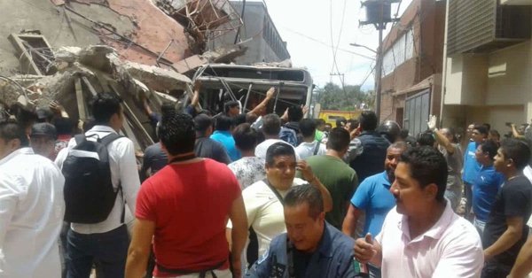 México sufre el mayor terremoto de su historia: más de 32 muertos y alerta a posible tsunami JW9sUVH